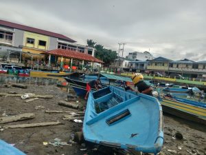 Armada Sampah Laut Rusak, Petugas di Ternate Minta Solusi