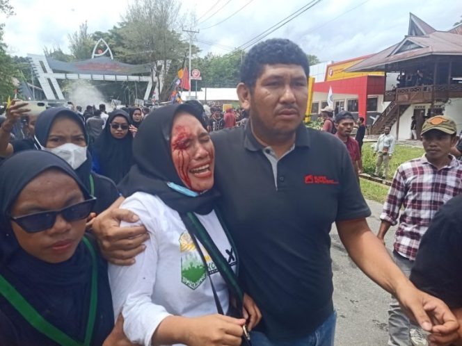 
 Ketua KOHATI Jadi Korban Pemukulan, BADKO HMI Malut Desak Kapolres Halsel Dicopot