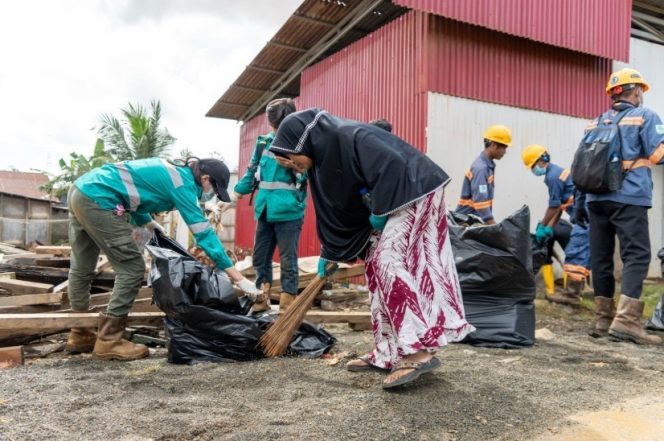 
 Harita Nickel dan Warga Kawasi Angkut 4,5 Ton Sampah di World Cleanup Day