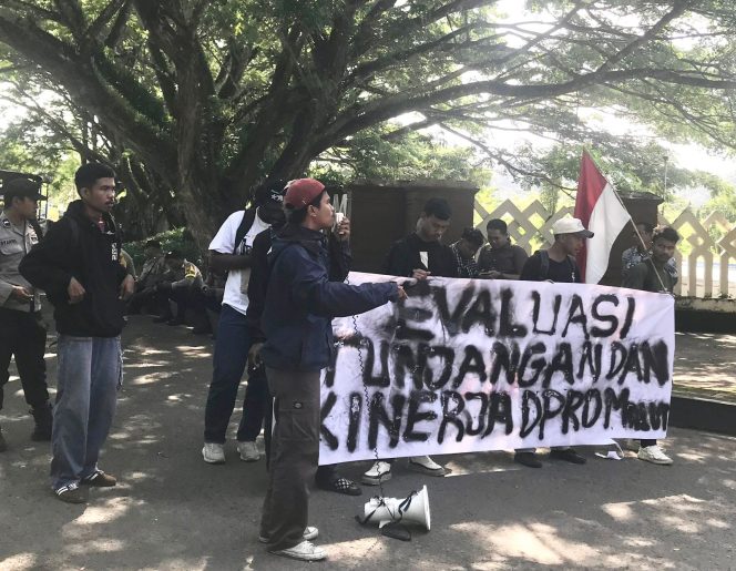 
 Forum Pemuda-Mahasiswa Desak DPRD Malut Buka Anggaran dan Evaluasi OPD