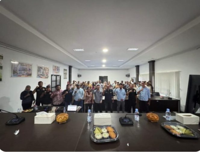 
 BPKAD Haltim Latih 114 Petugas Pajak Desa, Siap Wujudkan Pelayanan Pajak Digital yang Efektif