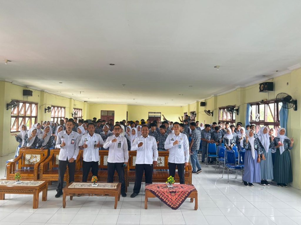 Bapas Ternate Edukasi Siswa SMA Negeri 1 Tentang Hukum dan Bahaya Tindak Pidana Anak