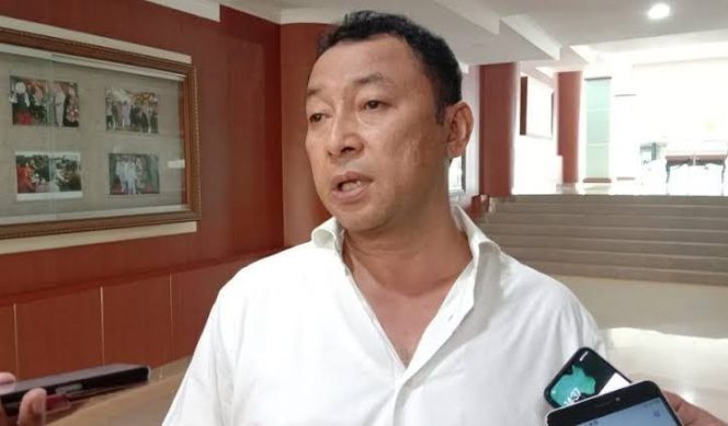 Dugaan Korupsi Tunjangan DPRD Malut: Ketua DPRD Ikbal Ruray Penuhi Panggilan Kejati, Pilih Bungkam Usai Diperiksa