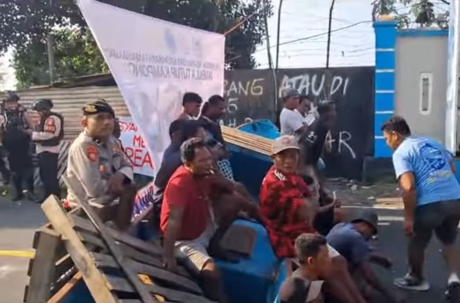 
 “Jambula Tutup Kampung!”: Suara Nelayan yang Tak Didengar Pemerintah