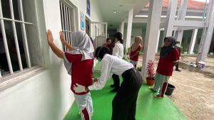 Kalapas Perempuan Ternate Pimpin Penggeledahan Blok Hunian, Pastikan Lapas Aman dari Barang Terlarang