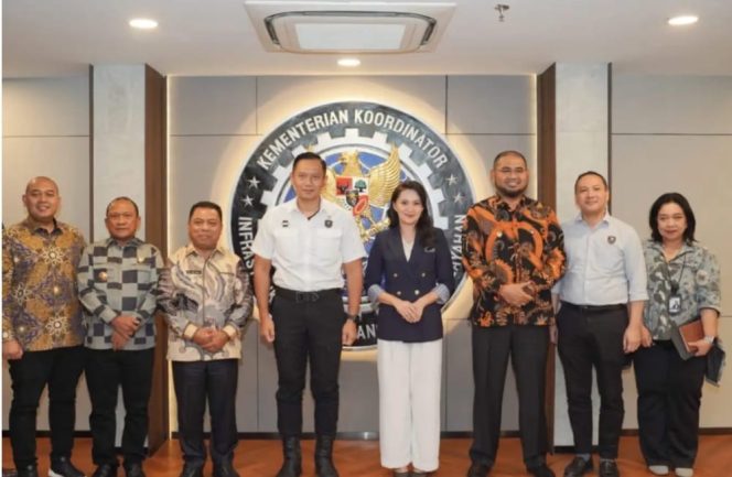 
 Kelapa Jadi Emas Hijau: Sherly Laos Dorong Hilirisasi dan Infrastruktur Desa