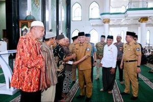Akhiri 2025, Baznas Ternate Salurkan Rp183 Juta untuk 525 Imam dan Badan Syara’