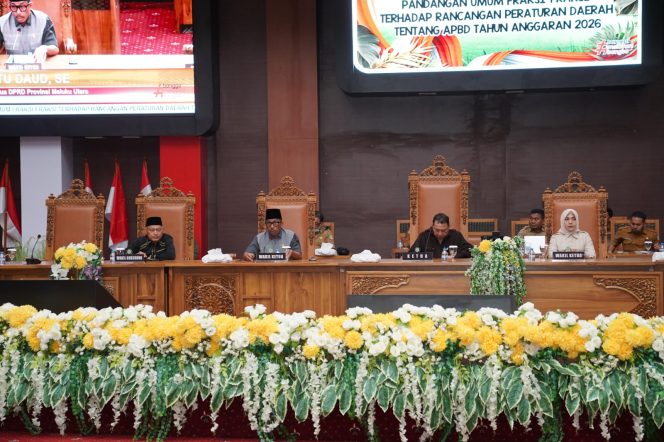 
 Di Tengah Tekanan Fiskal, Sembilan Fraksi DPRD Malut Kompak Dorong Penguatan Kemandirian Daerah