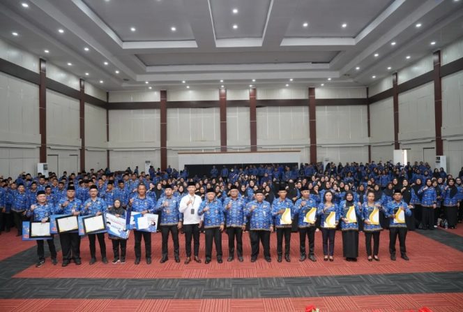 
 HUT KORPRI ke-54: Wagub Maluku Utara Desak ASN Tingkatkan Pengabdian Nyata
