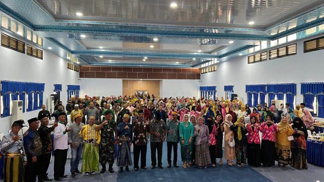 
 Bak Hajatan Pernikahan, Pengukuhan KKSS–IWSS Halbar Jadi Pesta Kebersamaan Perantau Sulsel