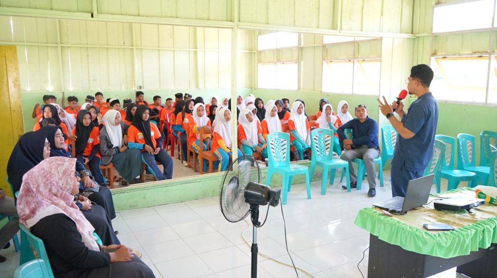 Dukung BK3N 2026, NHM Edukasi Kesehatan Gigi Pelajar MTs di Halmahera Utara