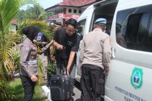 Kapolres Halteng Lepas 15 Peserta Mudik Balik Gratis Presisi 2026 ke Sofifi