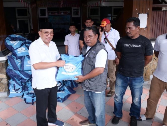 
 Bantuan Wapres Gibran untuk Korban Gempa Batang Dua Dikirim Malam Ini, Pemkot Ternate Tambah Stok