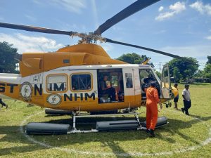 NHM Fasilitasi Evakuasi Medis Warga Halmahera Utara ke Manado Gunakan Helikopter