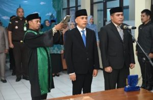 Kukuhkan Pemimpin Baru, Wali Kota Ternate Minta Perumda Ake Gaale Fokus Penuhi Tiga Aspek Layanan Utama
