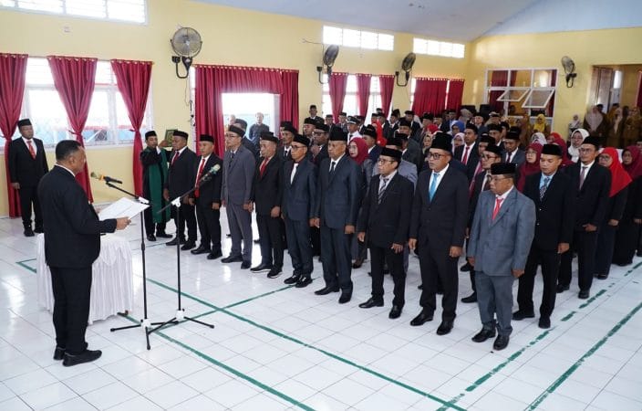Muhammad Sinen Lantik 56 Pejabat: Jabatan Bukan Gelar