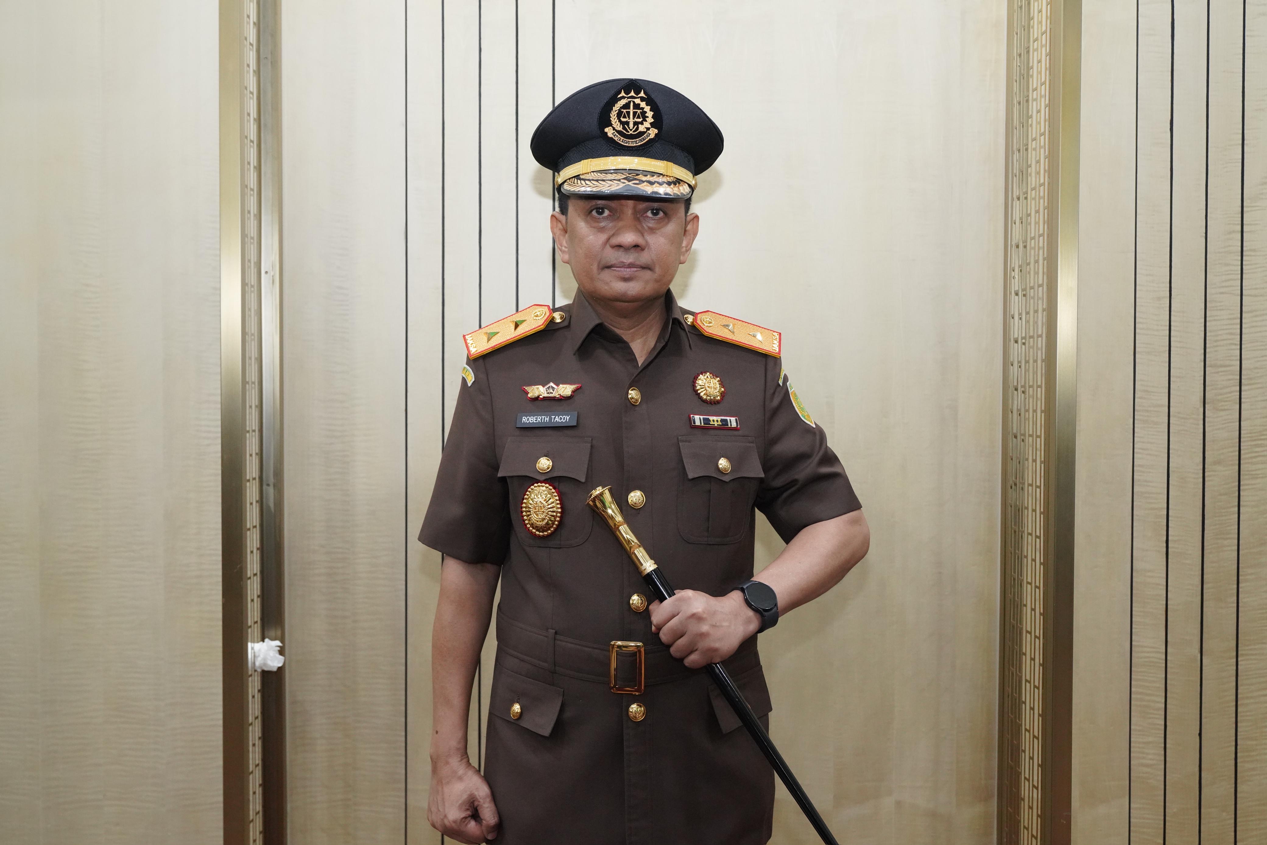 Jaksa Agung Lantik Roberthus Tacoy Jadi Kajati Maluku Utara
