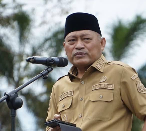 Setelah Kritikan Pedas Iswanto, Wagub Sarbin Sehe Tetap Yakin Proyek Jalan Selesai Akhir Tahun