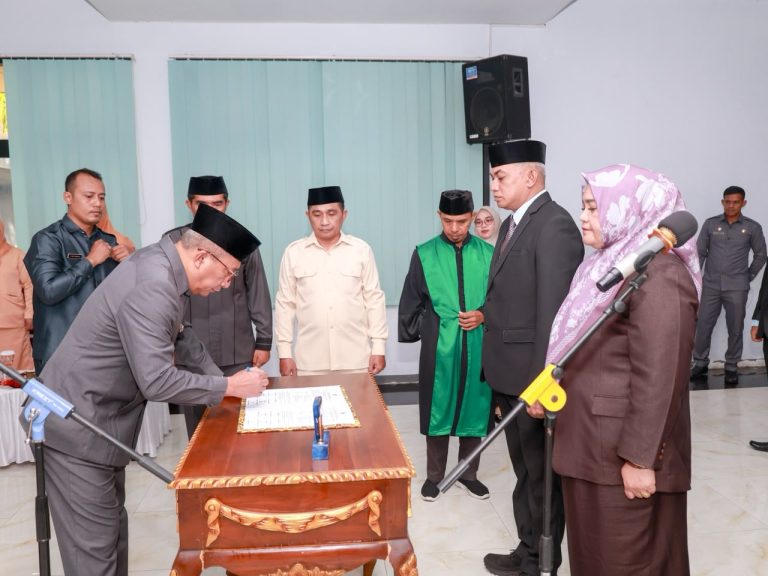 Dilantik 11 Pimpinan Baru, Wali Kota Ternate: Pangkas Kegiatan Tak Penting, Fokus Hasil Nyata